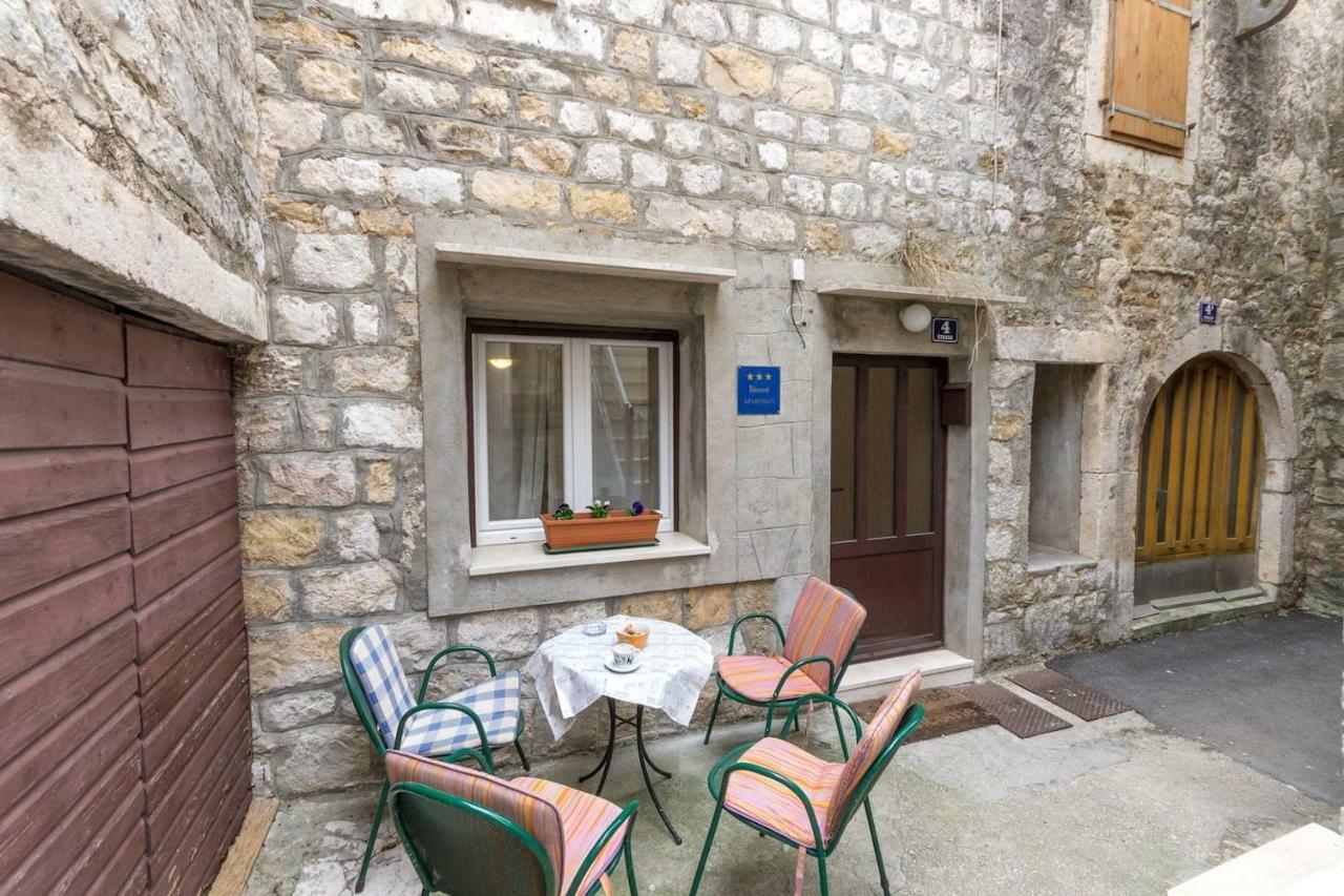 Villa Dalmatinska Kuca Blanka Kaštela Exterior foto